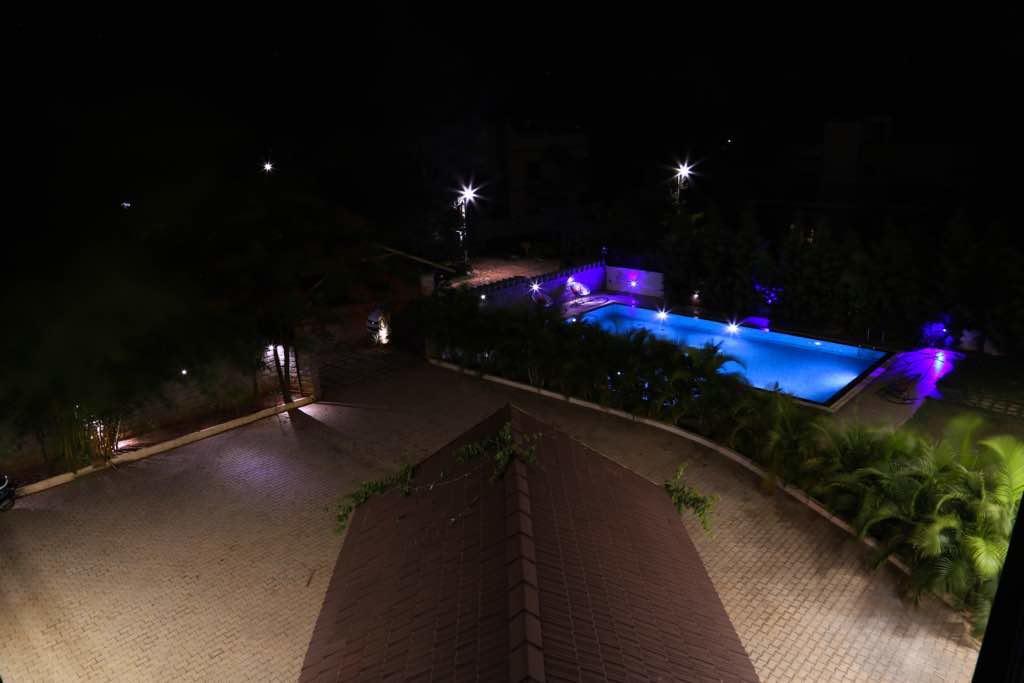 Golds Club & Resort Bayappanhalli Ngoại thất bức ảnh