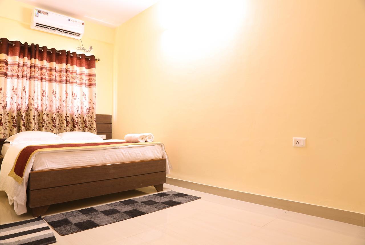 Golds Club & Resort Bayappanhalli Ngoại thất bức ảnh